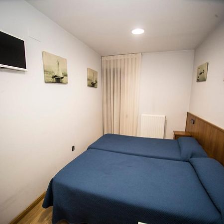 Hostal Caballeros Soria Buitenkant foto