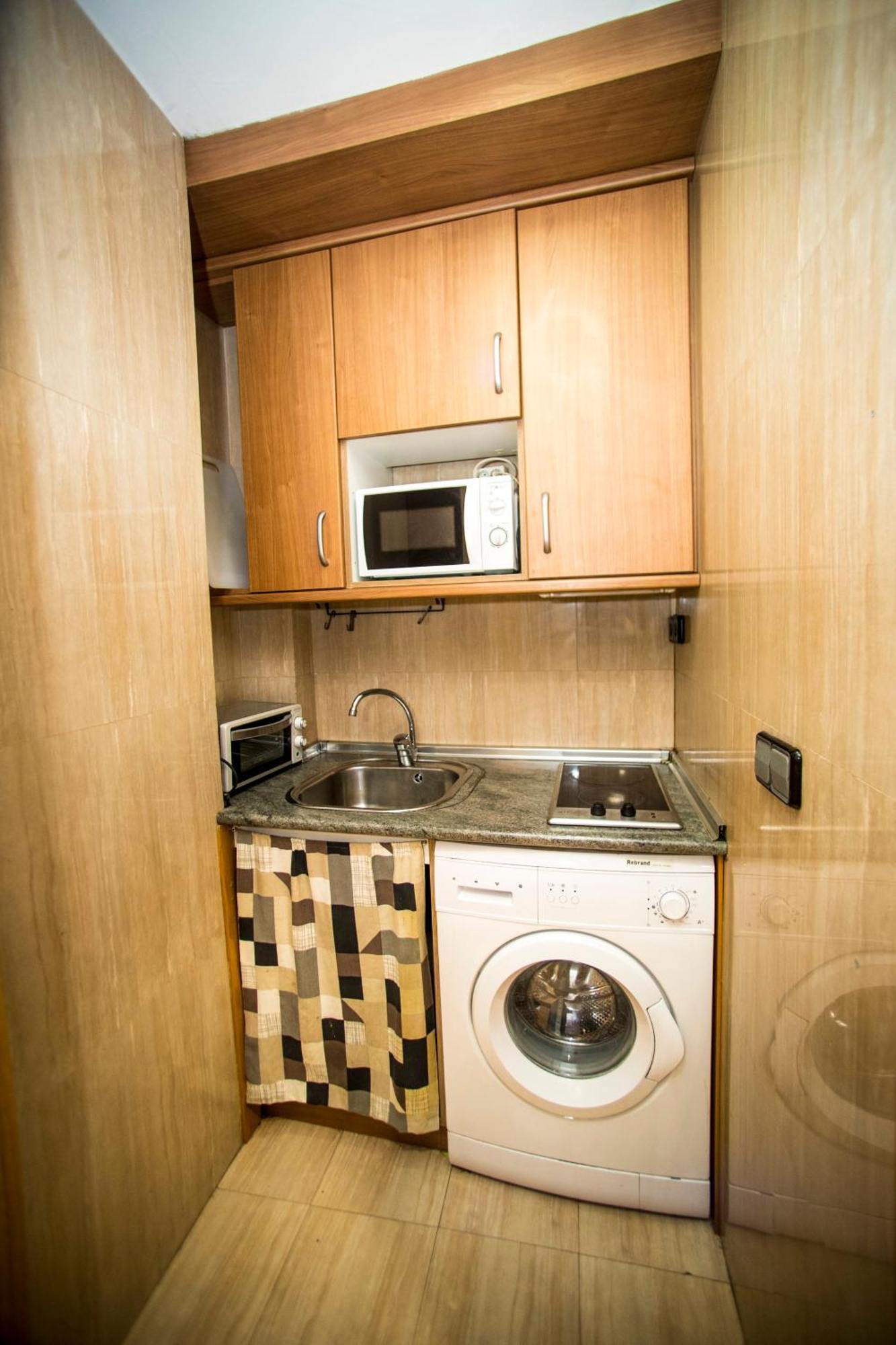 Hostal Caballeros Soria Buitenkant foto