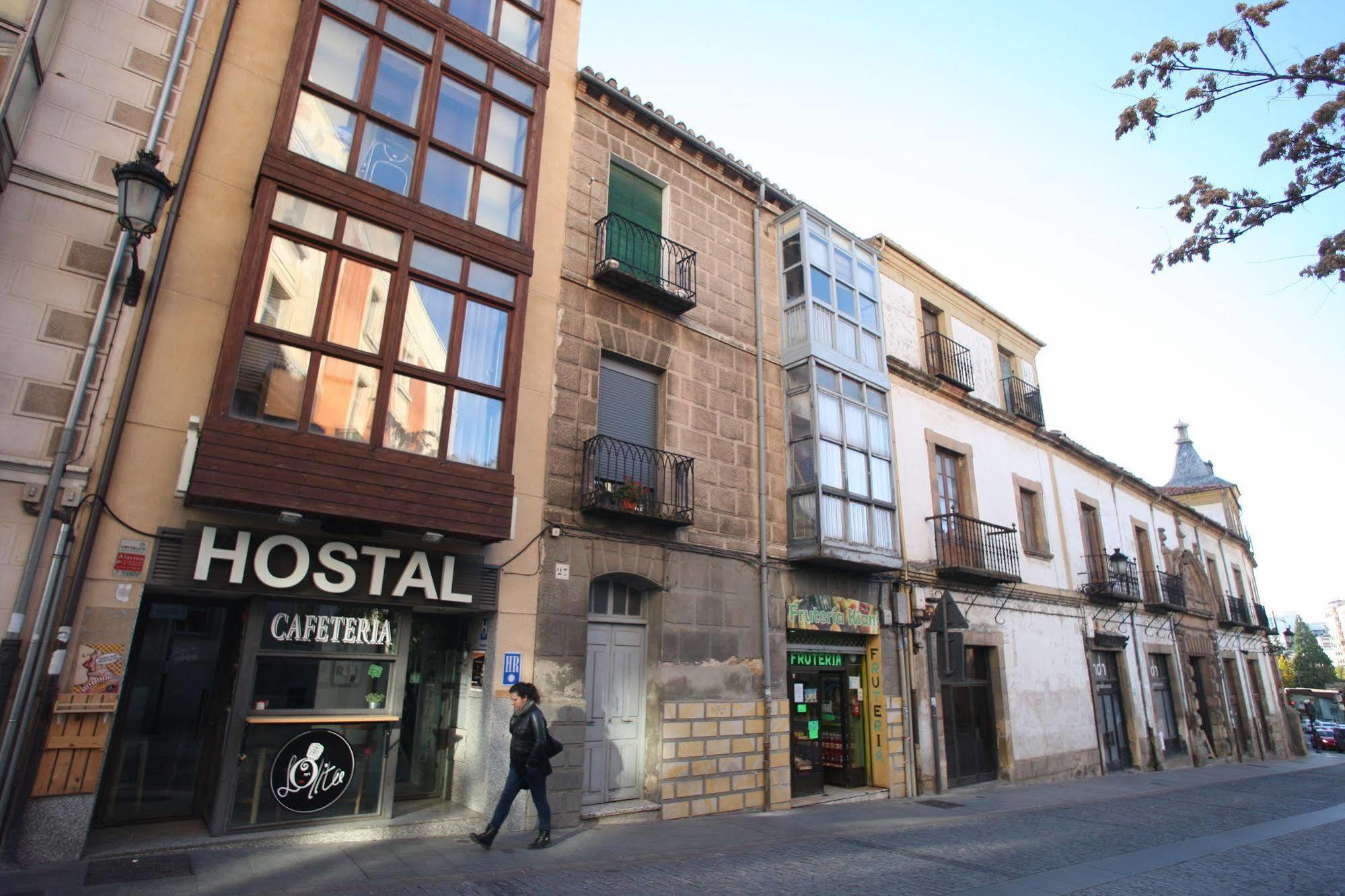 Hostal Caballeros Soria Buitenkant foto